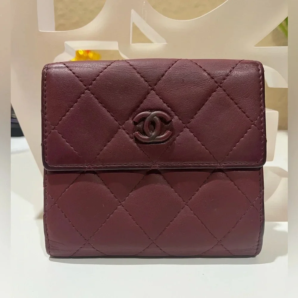 Chanel Bifold Wallet - Picture 1 of 13